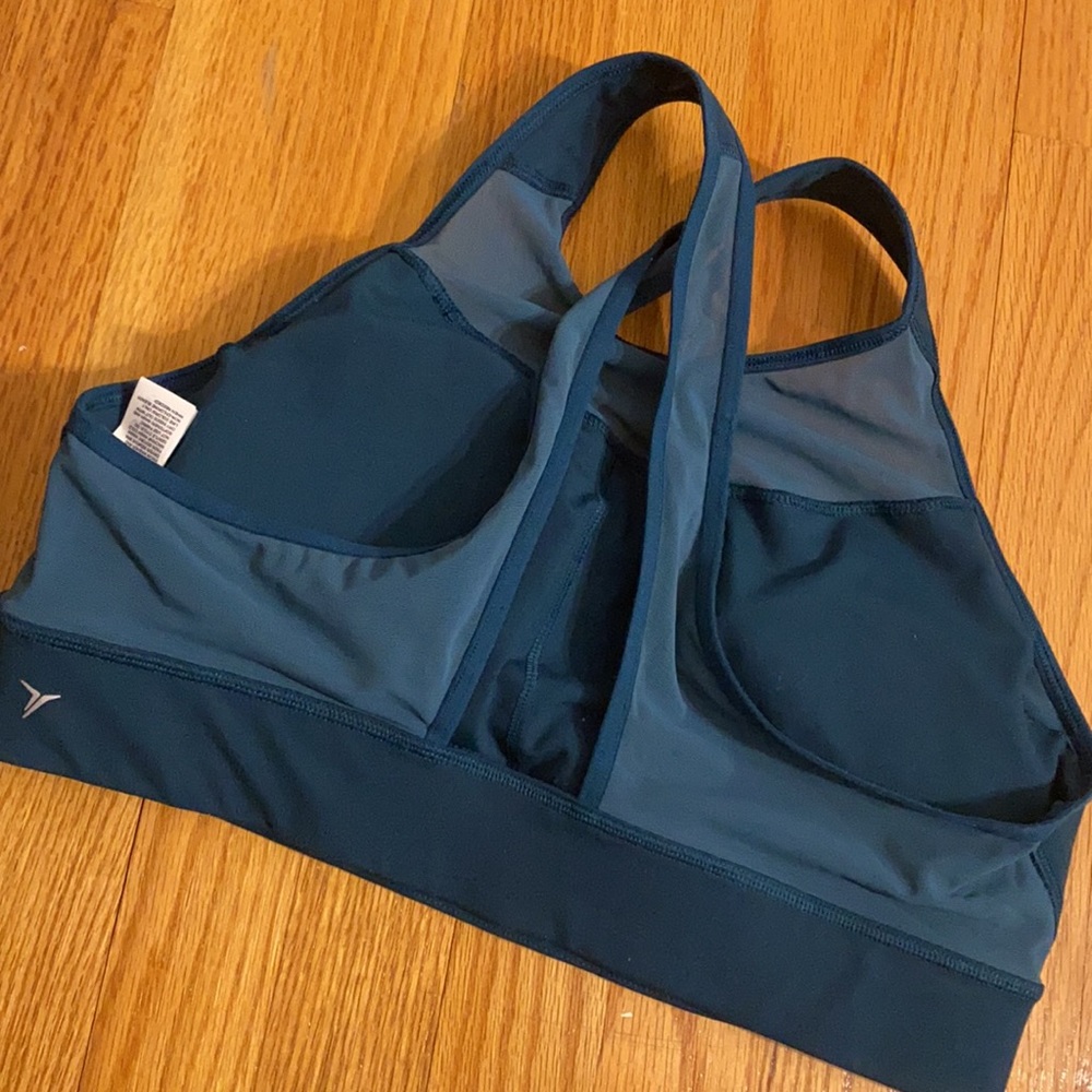 Sports bra - Picture 3 of 3
